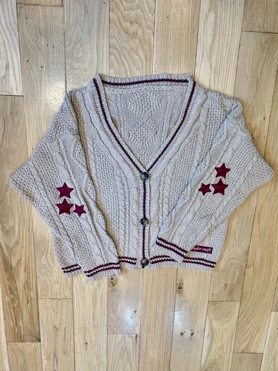 Authentic Taylor Swift Beige Folklore Holiday Edition Cardigan Sweater Size M/L - Picture 2 of 6